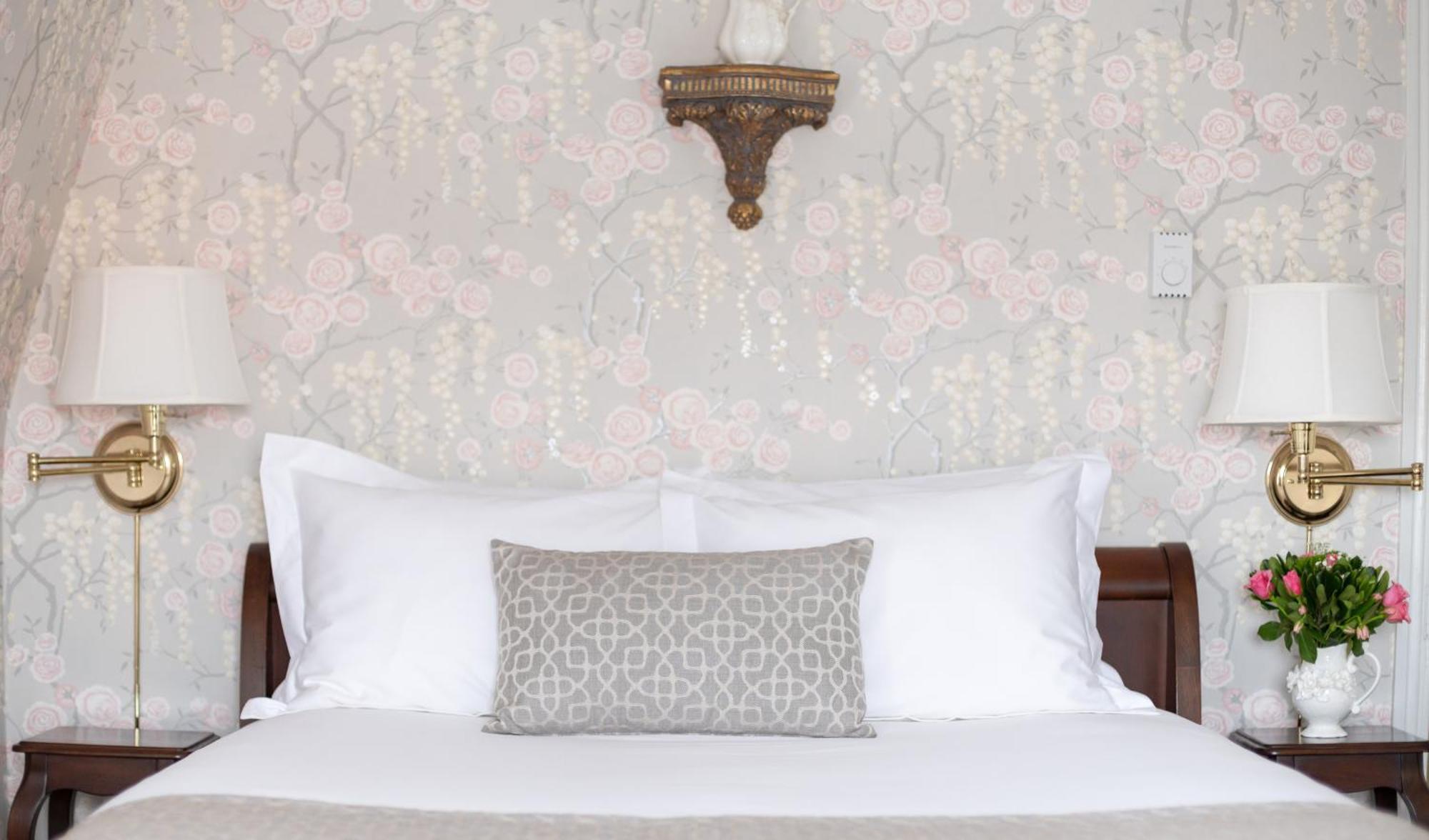 Queen Suite