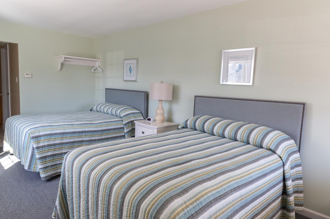 Deluxe Double Room Two Double Beds-Ocean View