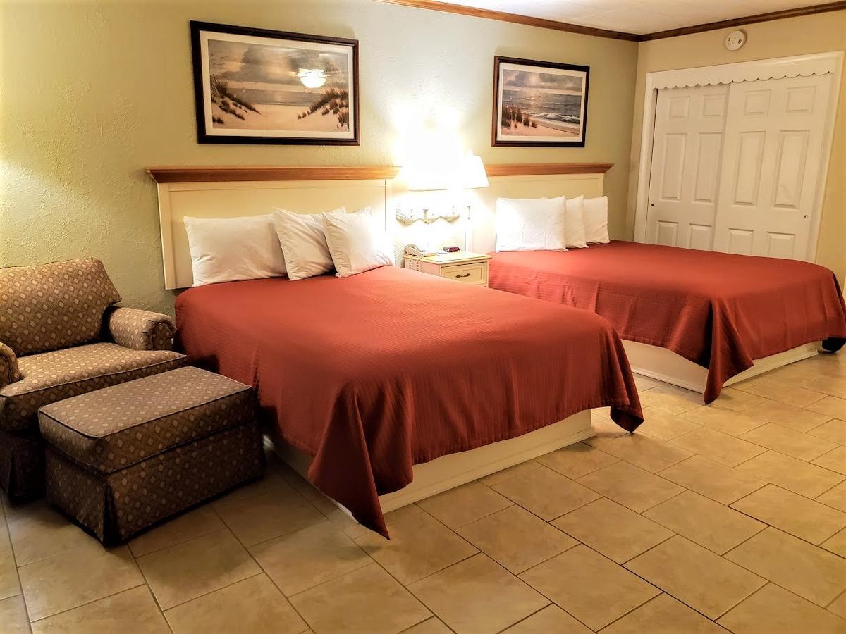 Deluxe Queen Room Ocean View